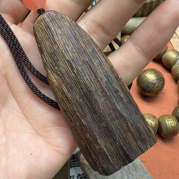 大叶紫檀（黑酸枝木类）