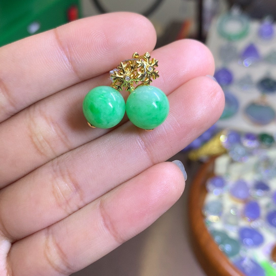 翡翠颈饰18K金镶嵌翡翠