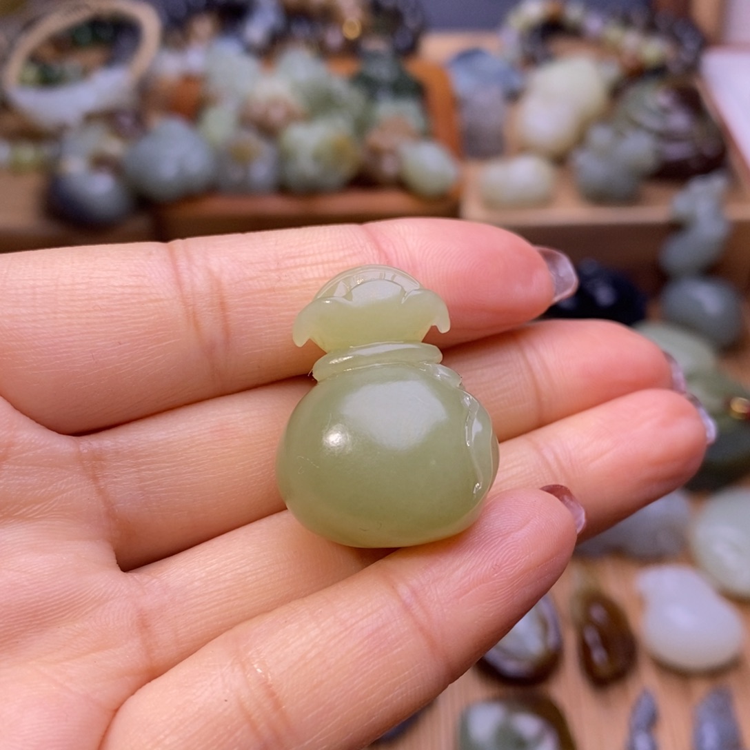 颈饰未镶嵌和田玉皆*