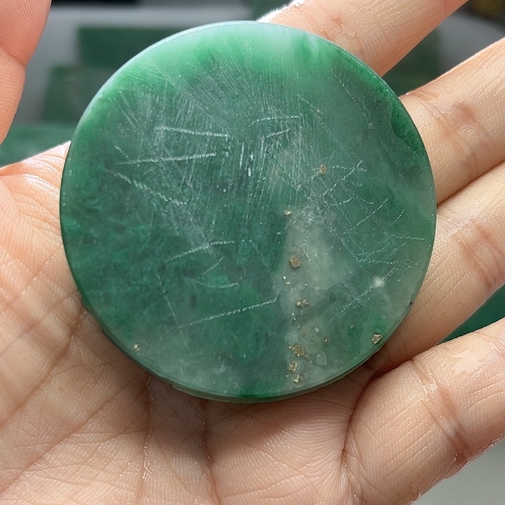 定制石英质玉定制天然非洲翠镯心