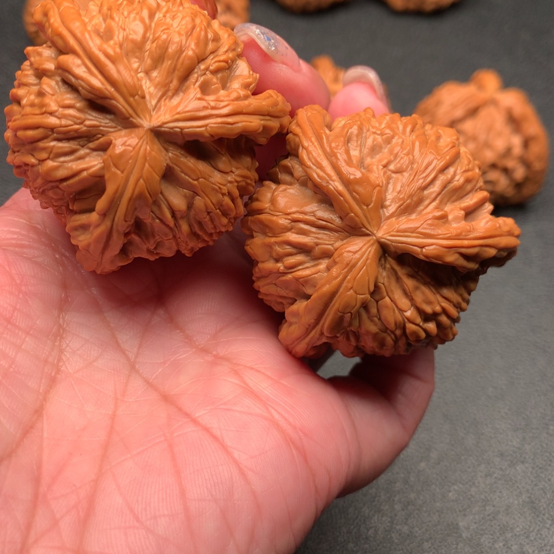 阔***少核桃手串/手链白狮子三棱