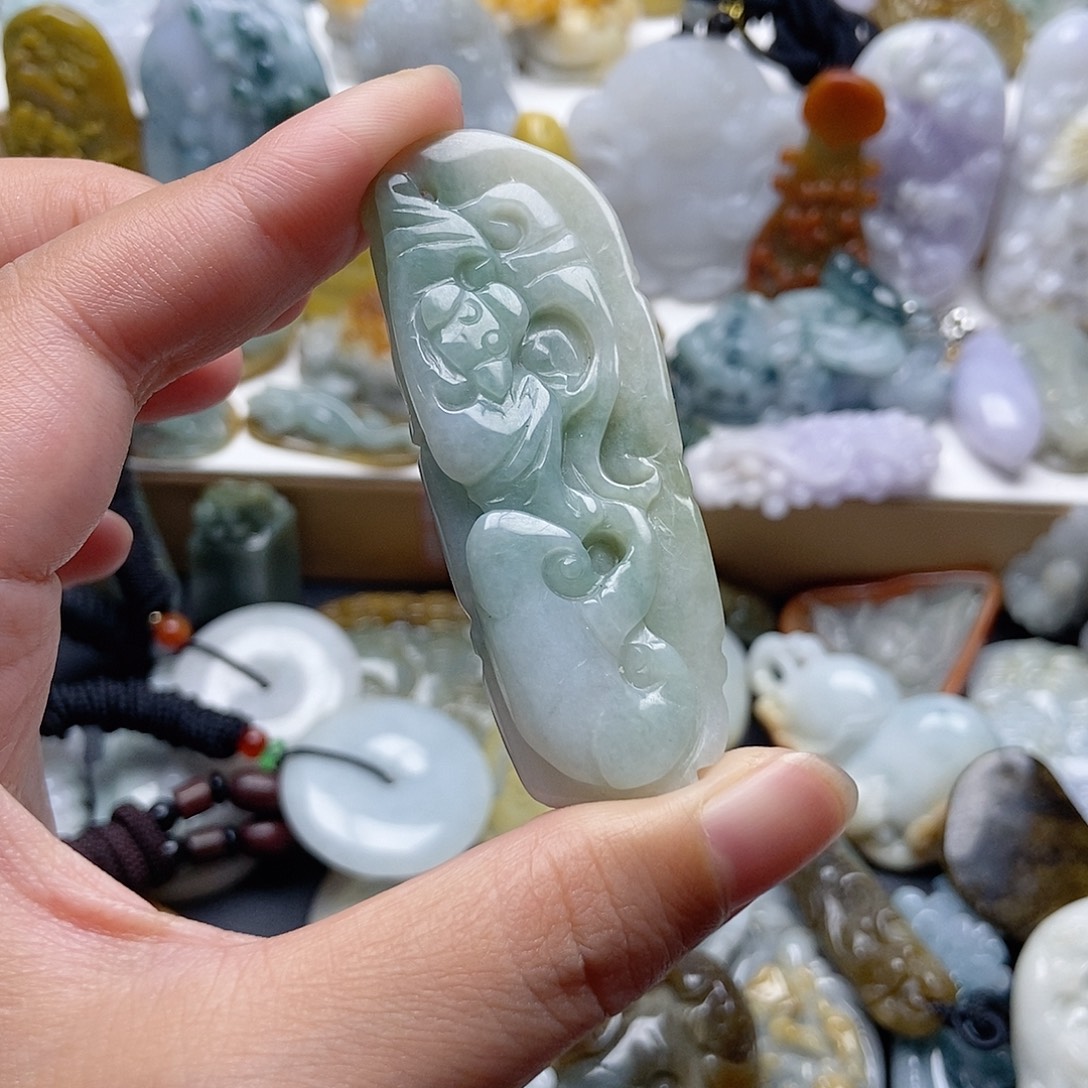 翡翠未镶嵌颈饰翡翠