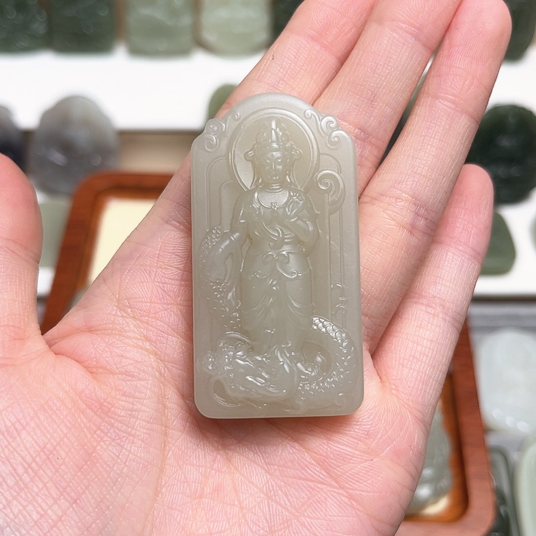 和田玉颈饰未镶嵌勿**心