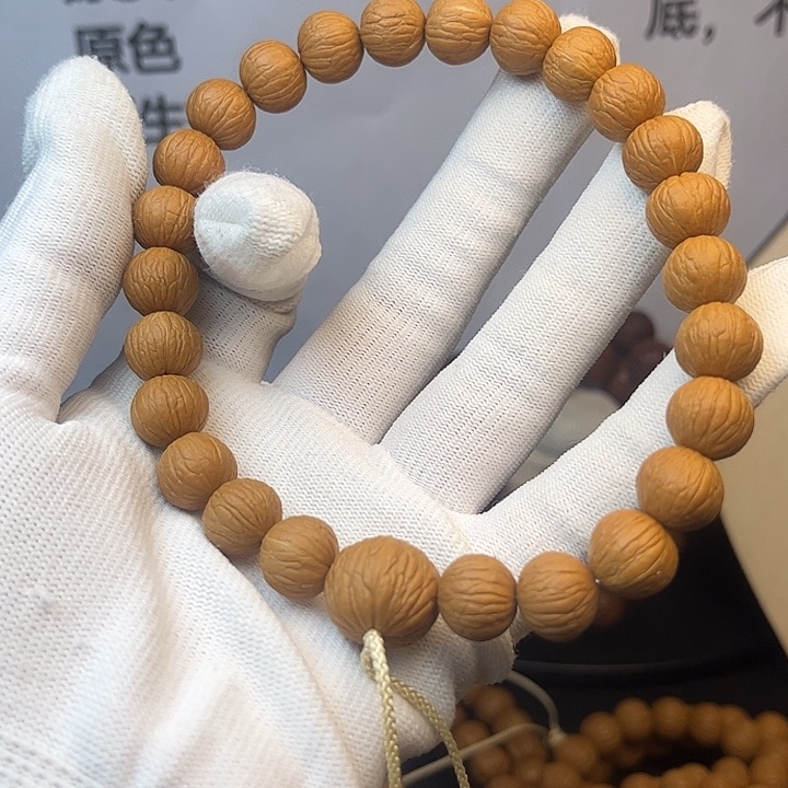 M***•猴头核桃手串手持