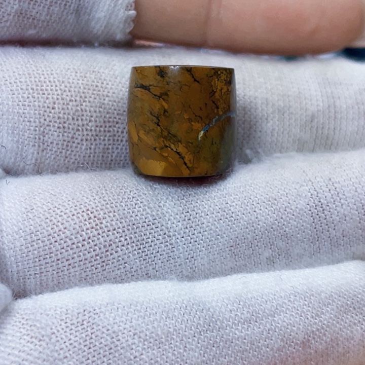 绿松石未镶嵌饰品