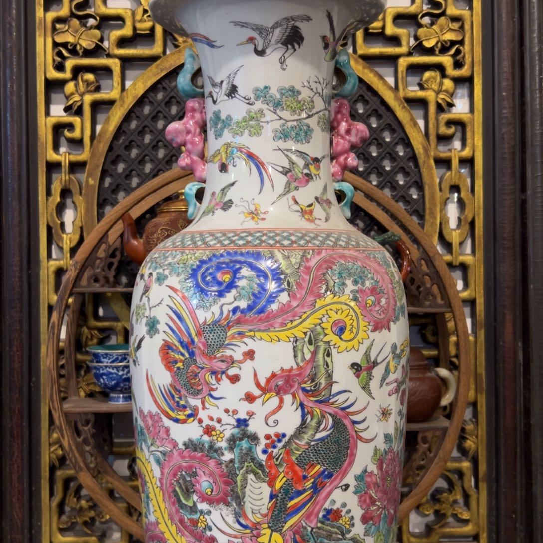 我***我盘精品粉彩百鸟朝凤赏瓶 