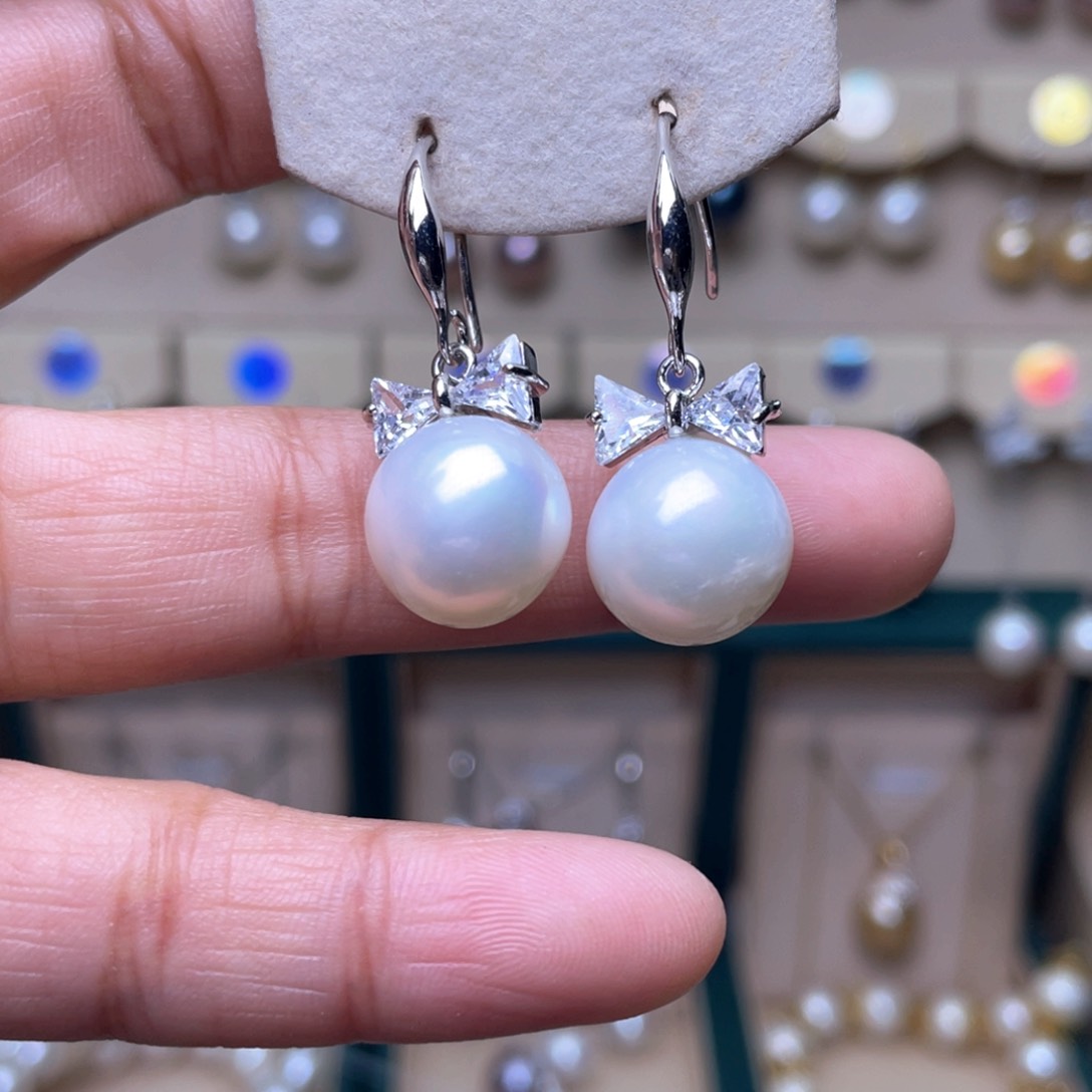 淡水珍珠耳环未镶嵌