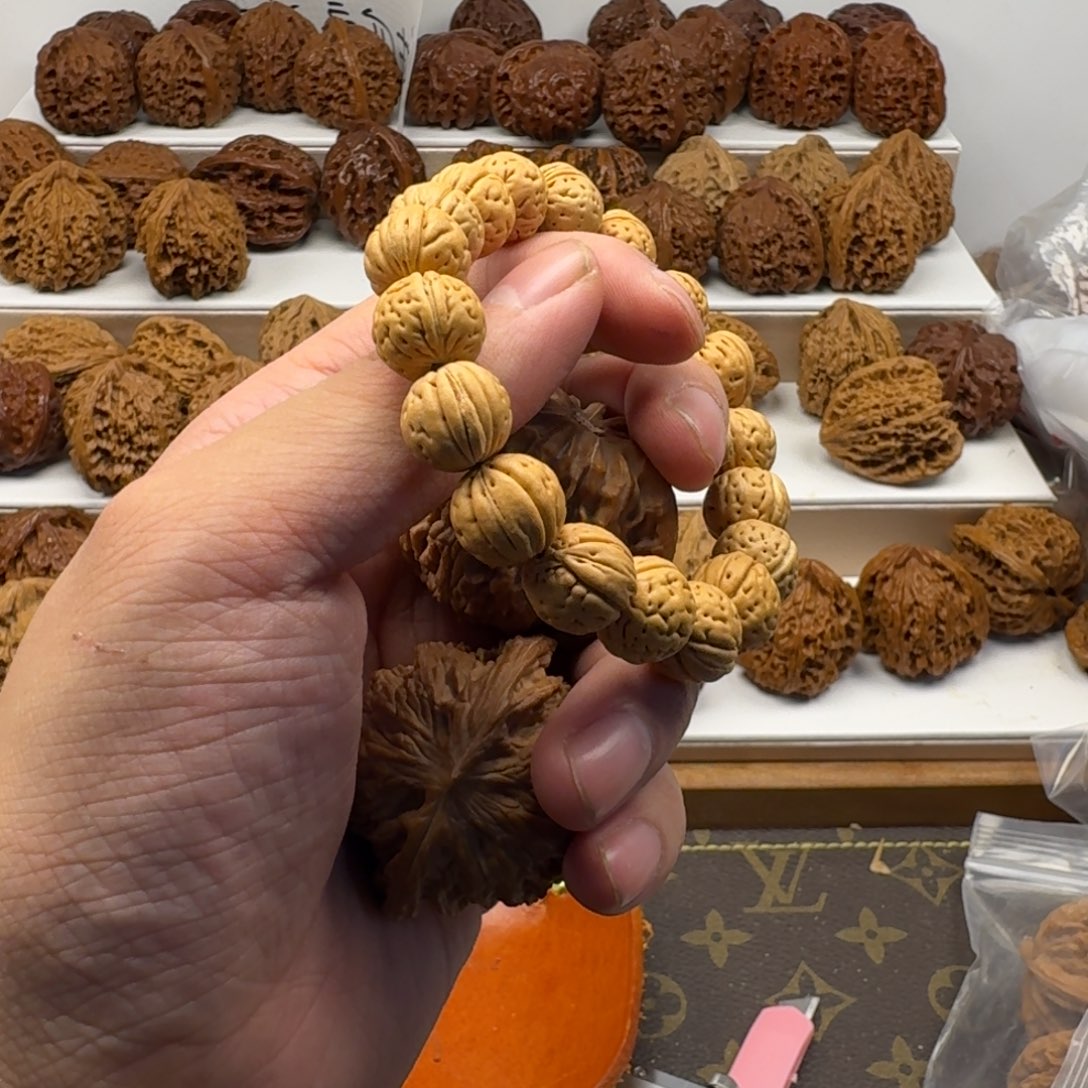 了***了文玩核桃吊坠盘核桃