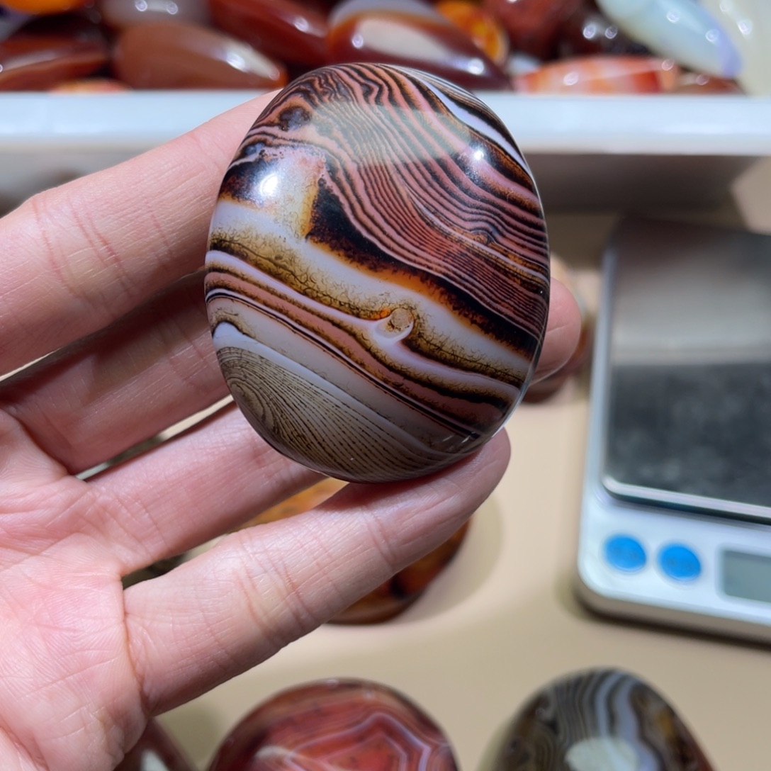 张***万玛瑙/玉髓未镶嵌颈饰