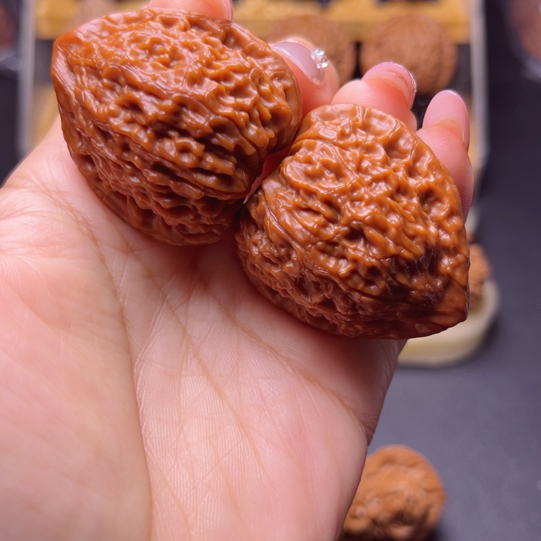 阿***)吊坠文玩核桃蛇王一抹红