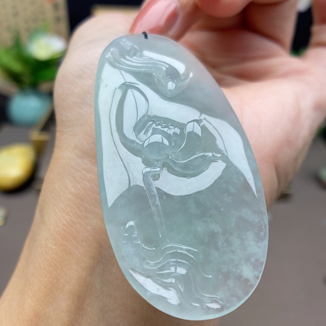 翡翠未镶嵌颈饰吊坠48