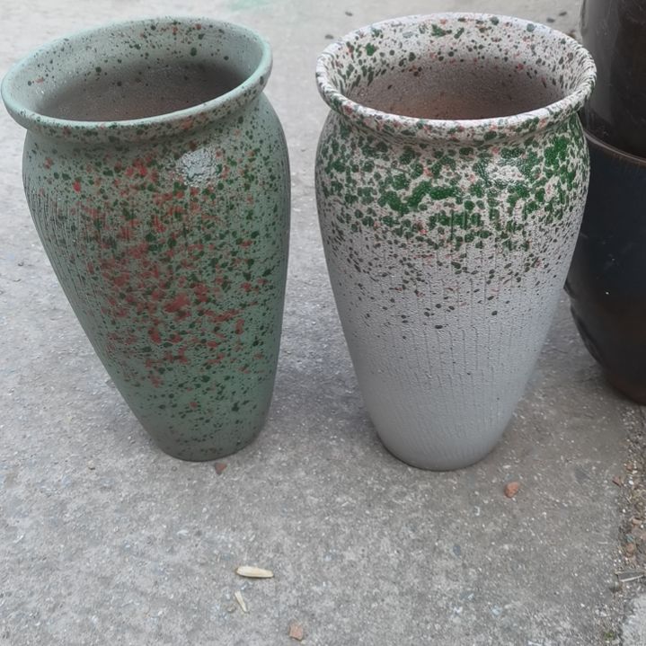 红陶口14高25瑕疵两个