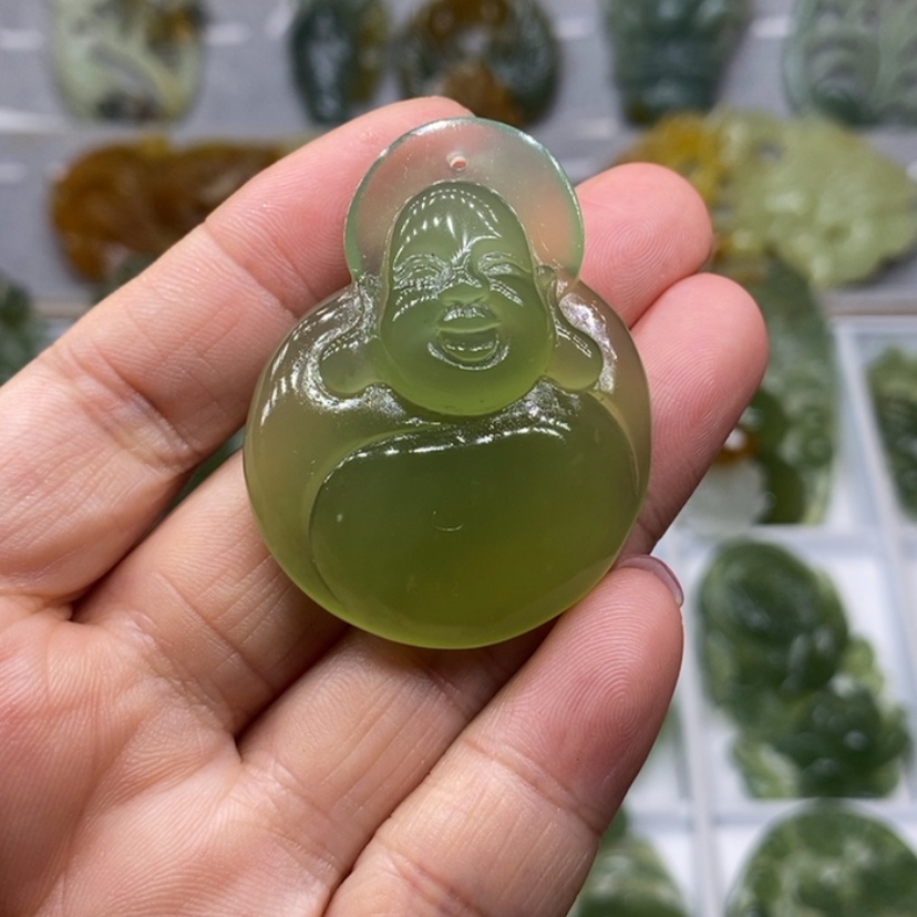 【闪购商品】蛇纹石玉未镶嵌颈饰