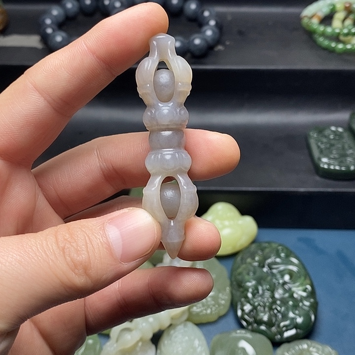 梵***明和田玉未镶嵌颈饰
