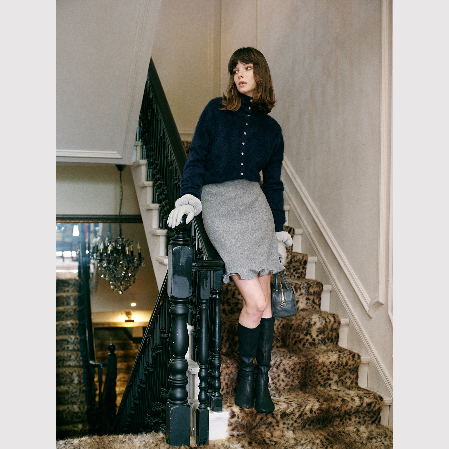 TOPCLOSET 秋冬刚需 法式格雷系 荃羊毛立体波浪花边直筒半裙7661