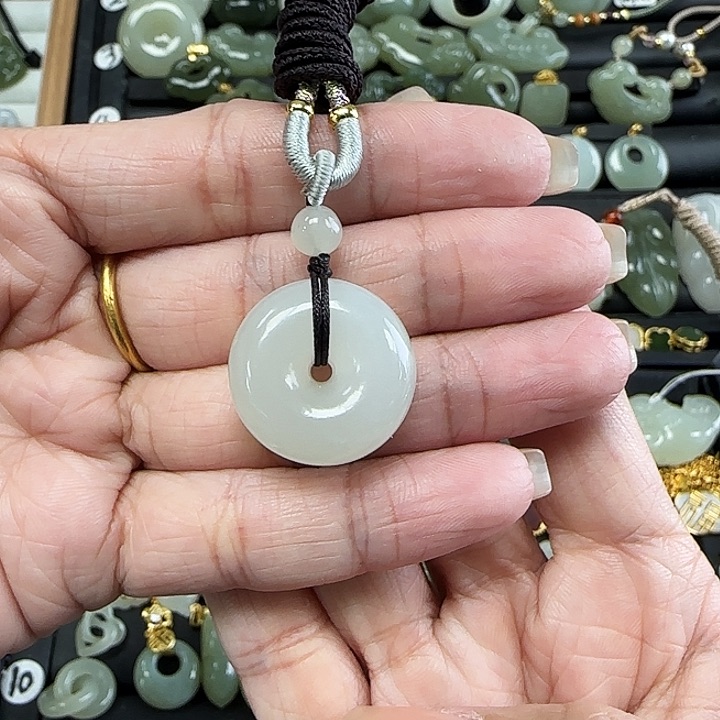 和田玉未镶嵌吊坠(不含链)