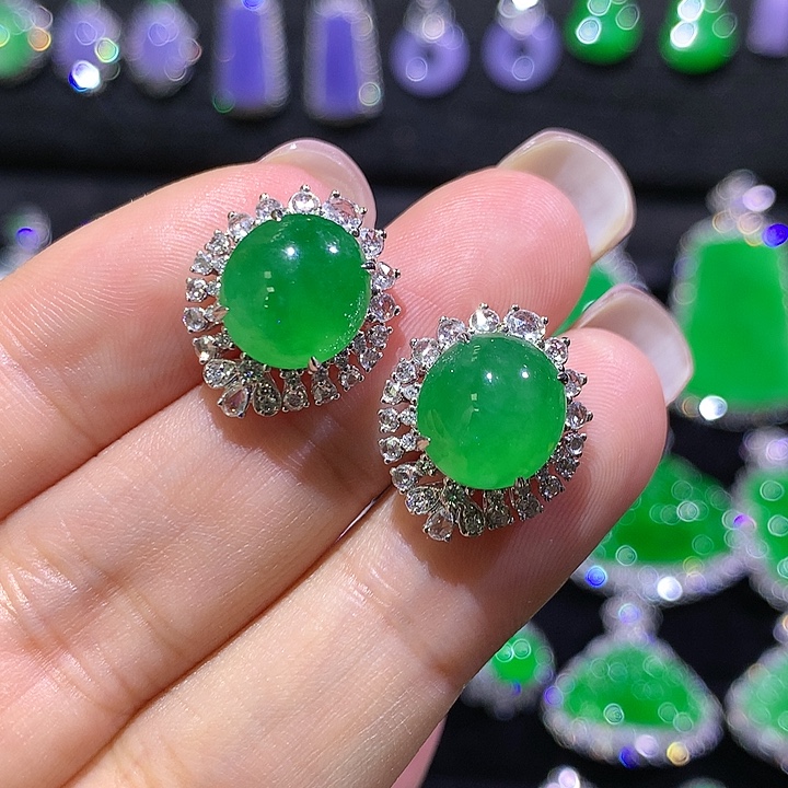 翡翠18K金镶嵌耳饰高冰满绿