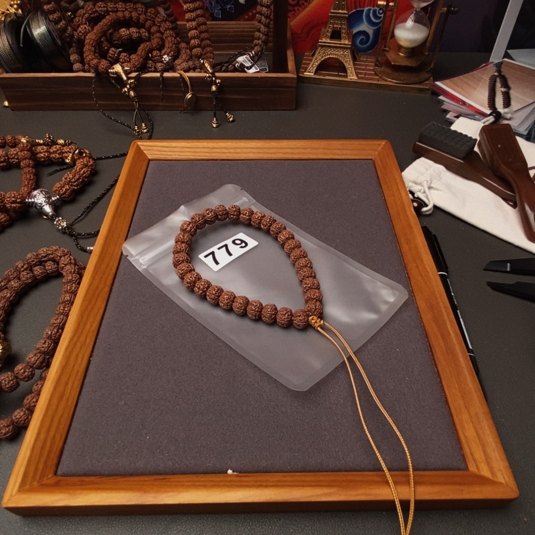 吊坠金刚菩提哦哦哦哦哦哦哦哦哦哦哦