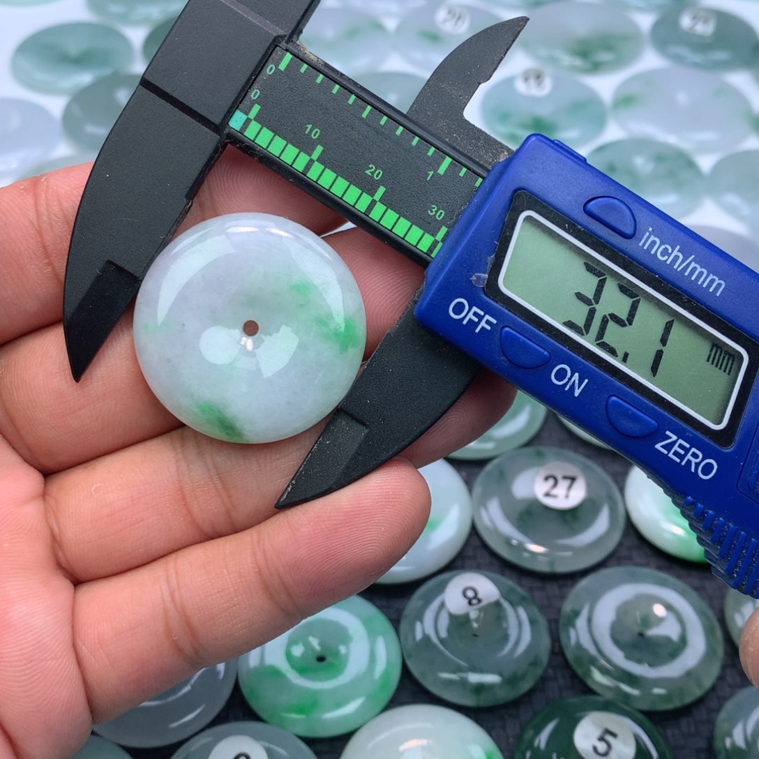 翡翠颈饰未镶嵌缅甸天然A货翡翠