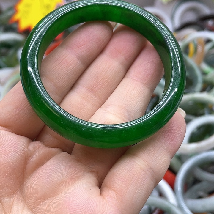 翡翠未镶嵌手镯手镯