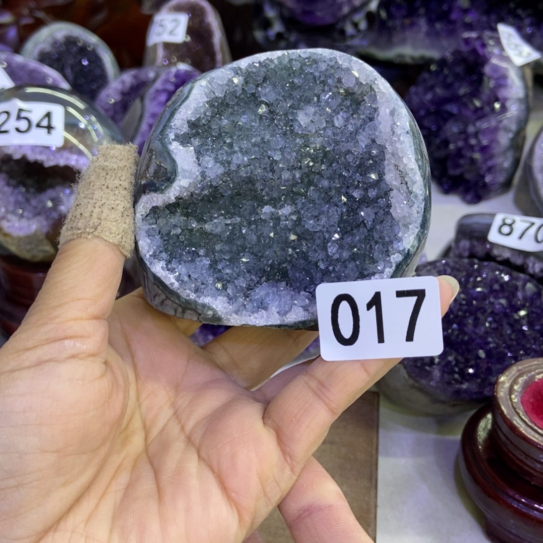 紫晶大型摆件（非配饰）未镶嵌