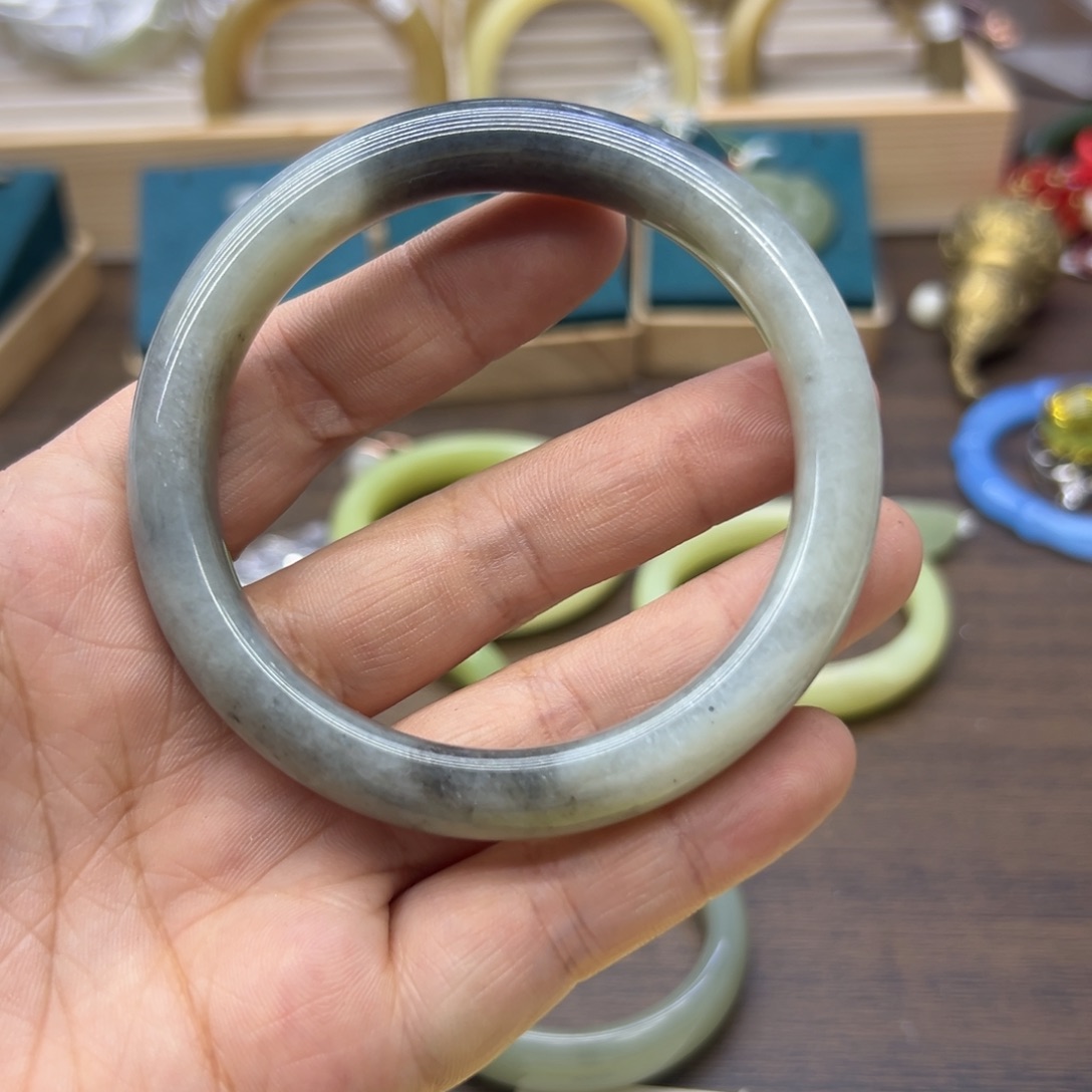 和田玉未镶嵌手镯61圈围1129