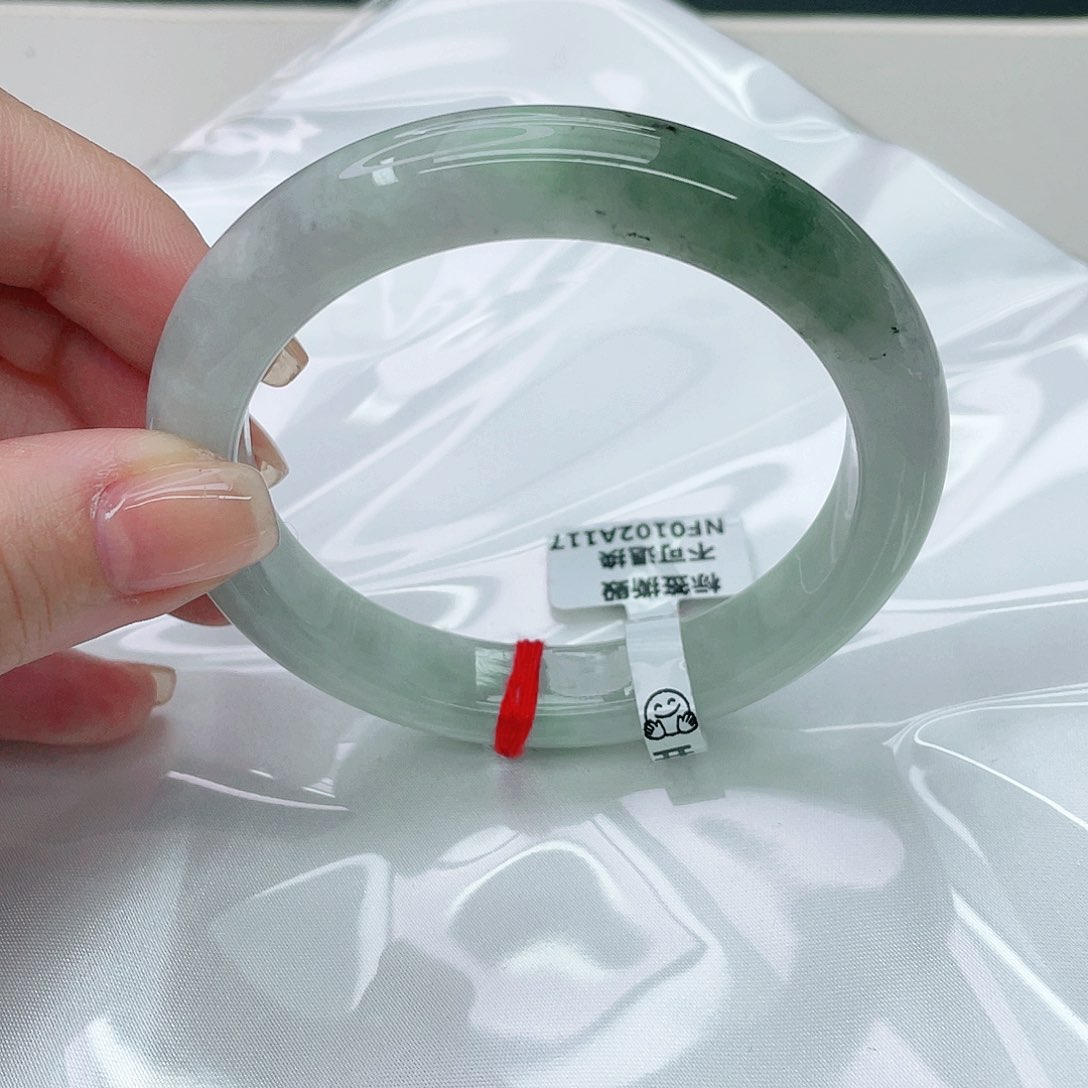 翡翠手镯未镶嵌正59.5