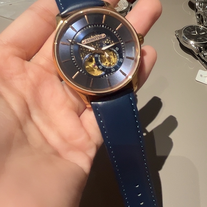 时尚潮流时尚简约