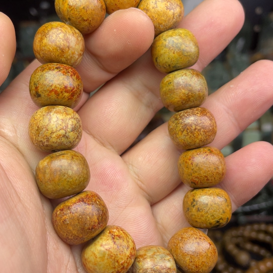 岫岩河磨玉（透闪石质玉）未镶嵌颈饰16×13