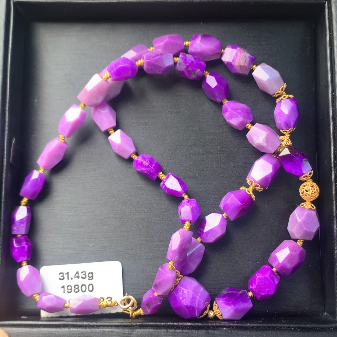 未镶嵌苏纪石（舒俱来）项链