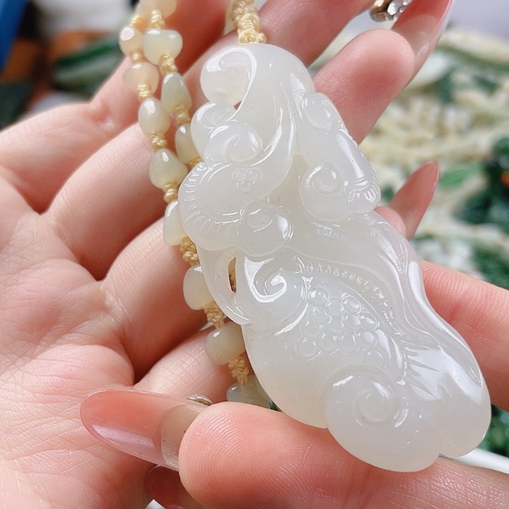 未镶嵌和田玉挂件