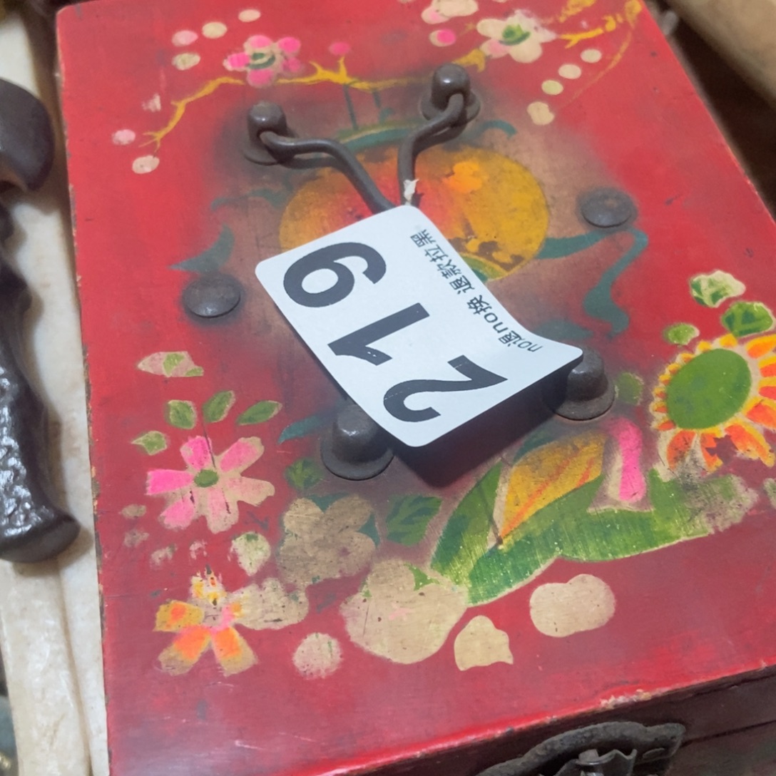 九***姐一物一图，工艺品。