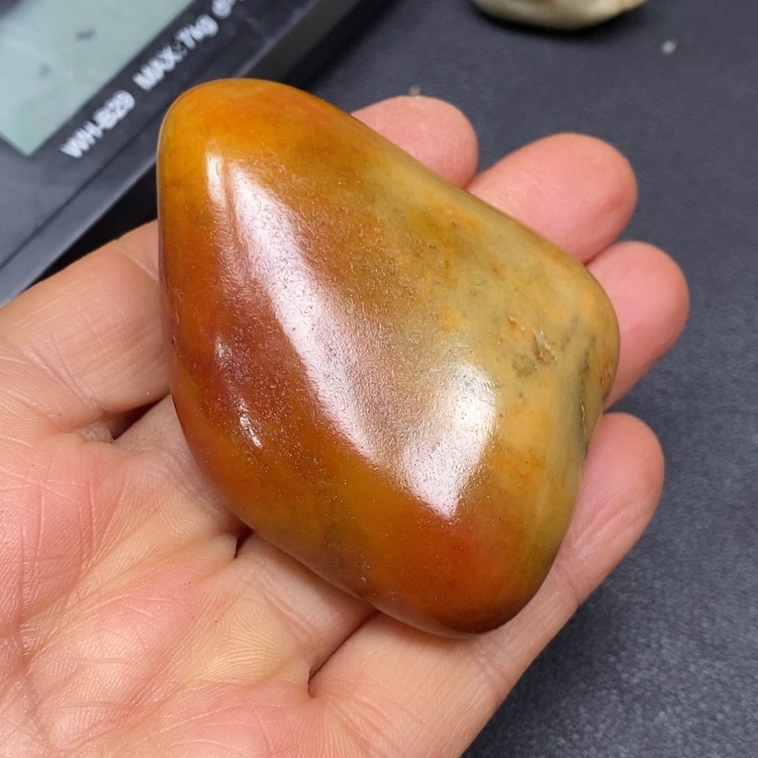 和田玉未镶嵌珠宝奇石