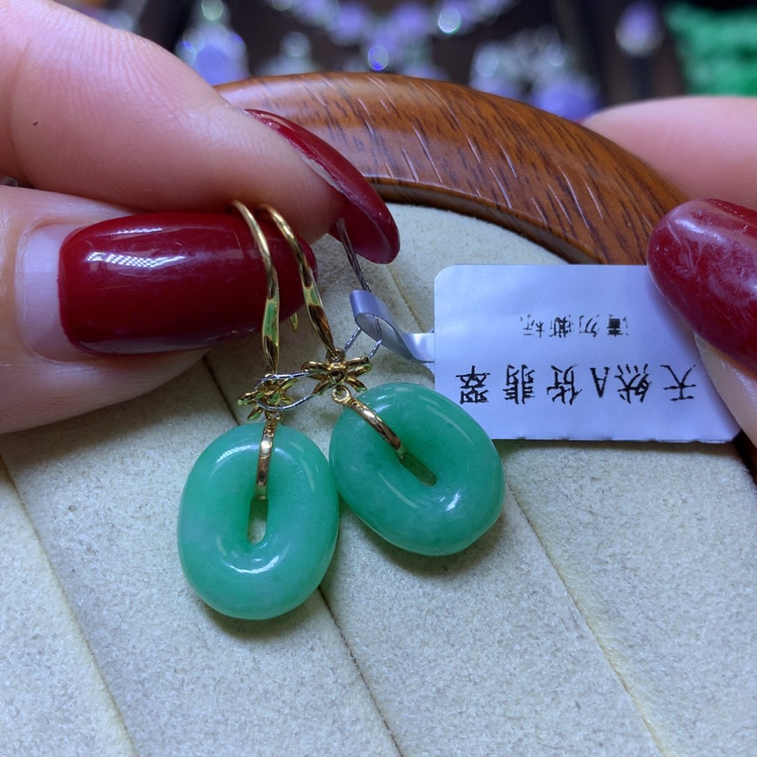 【闪购商品】翡翠颈饰18K金镶嵌翡翠