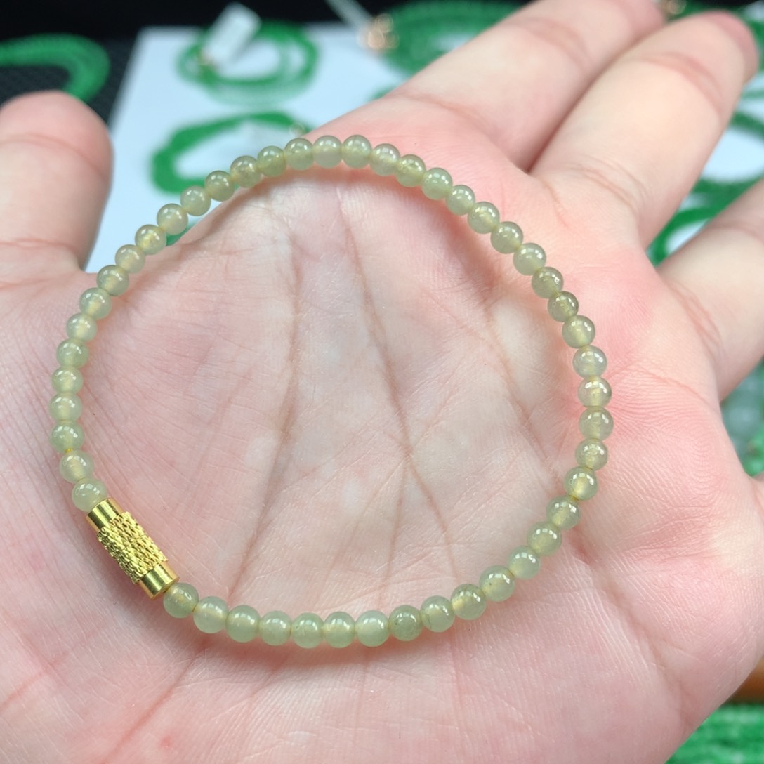 翡翠手链未镶嵌翡翠