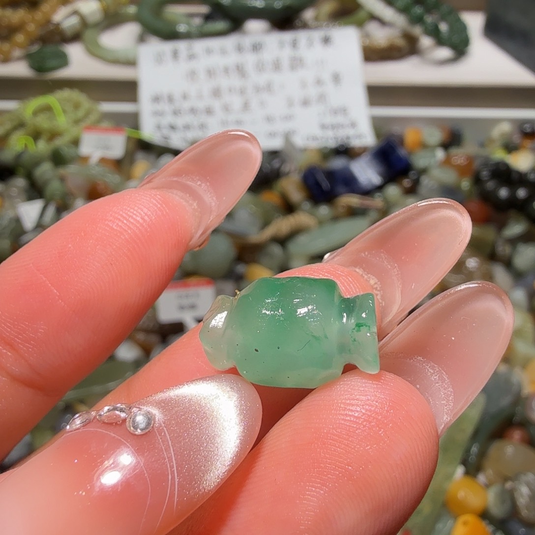 和田玉未镶嵌珠宝奇石