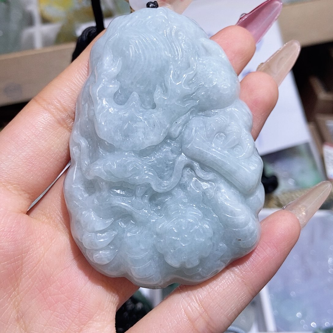 翡翠颈饰未镶嵌天然