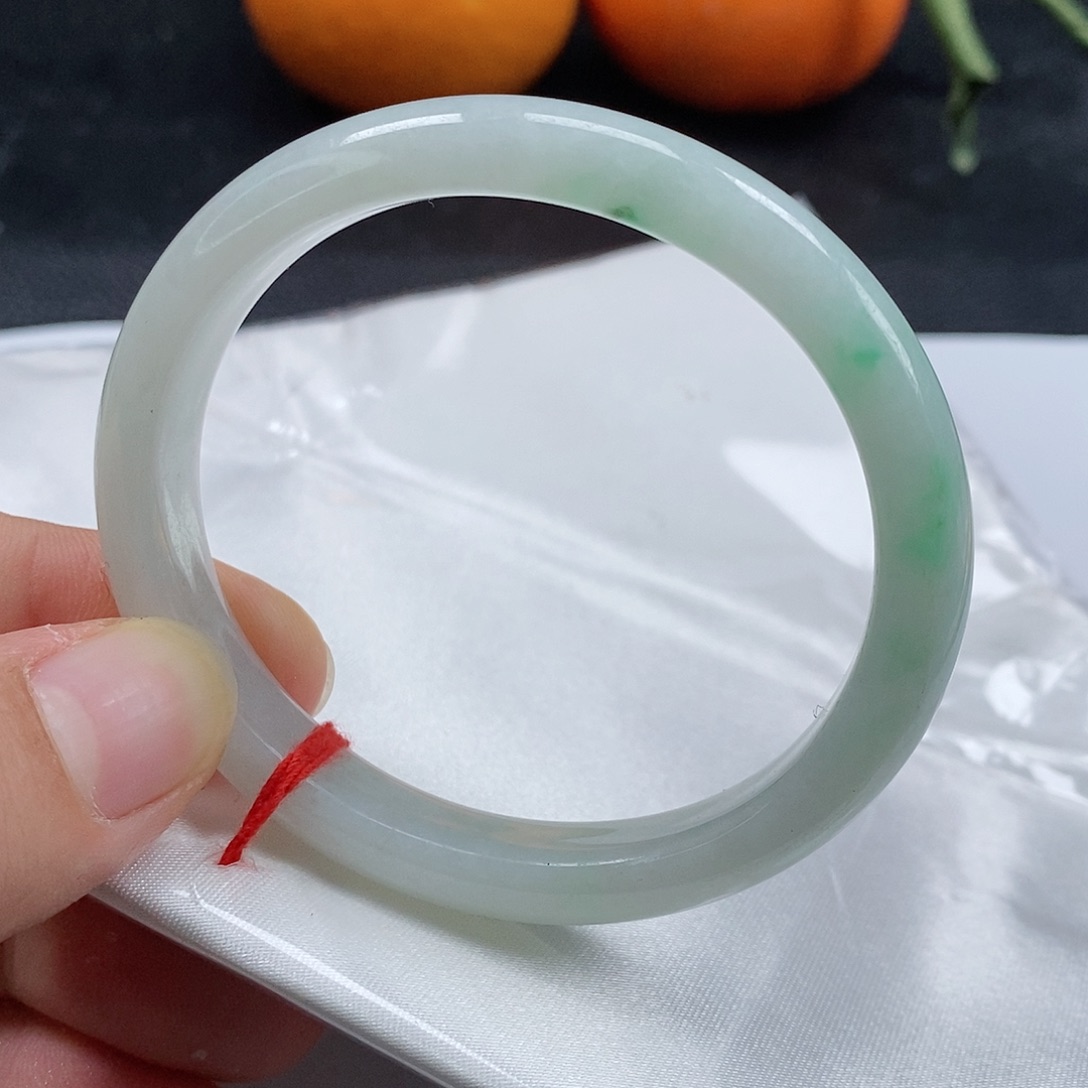 【闪购商品】翡翠手镯（贵妃镯）未镶嵌211号