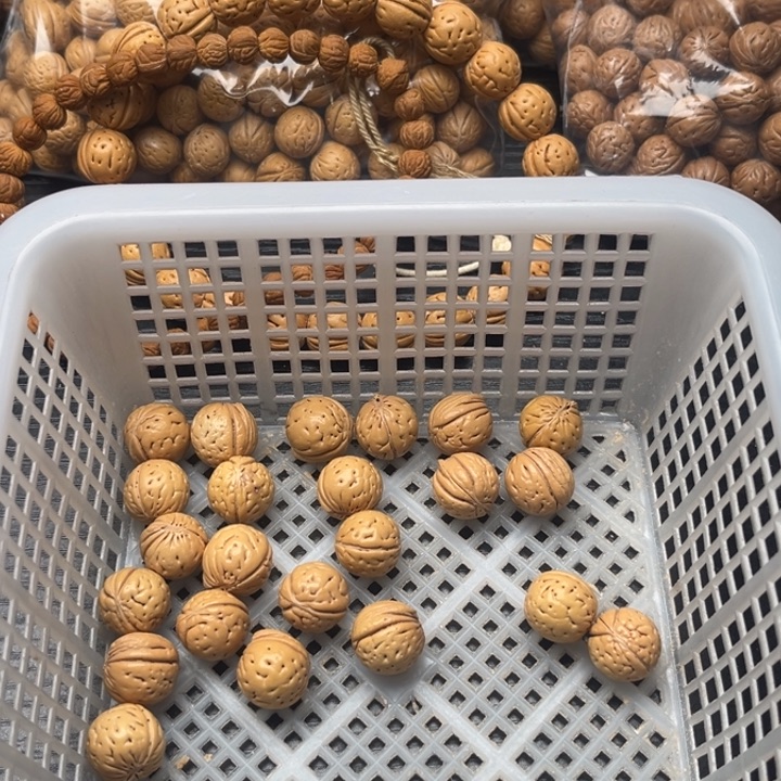 毛***豆文玩核桃吊坠小桃核散籽批发