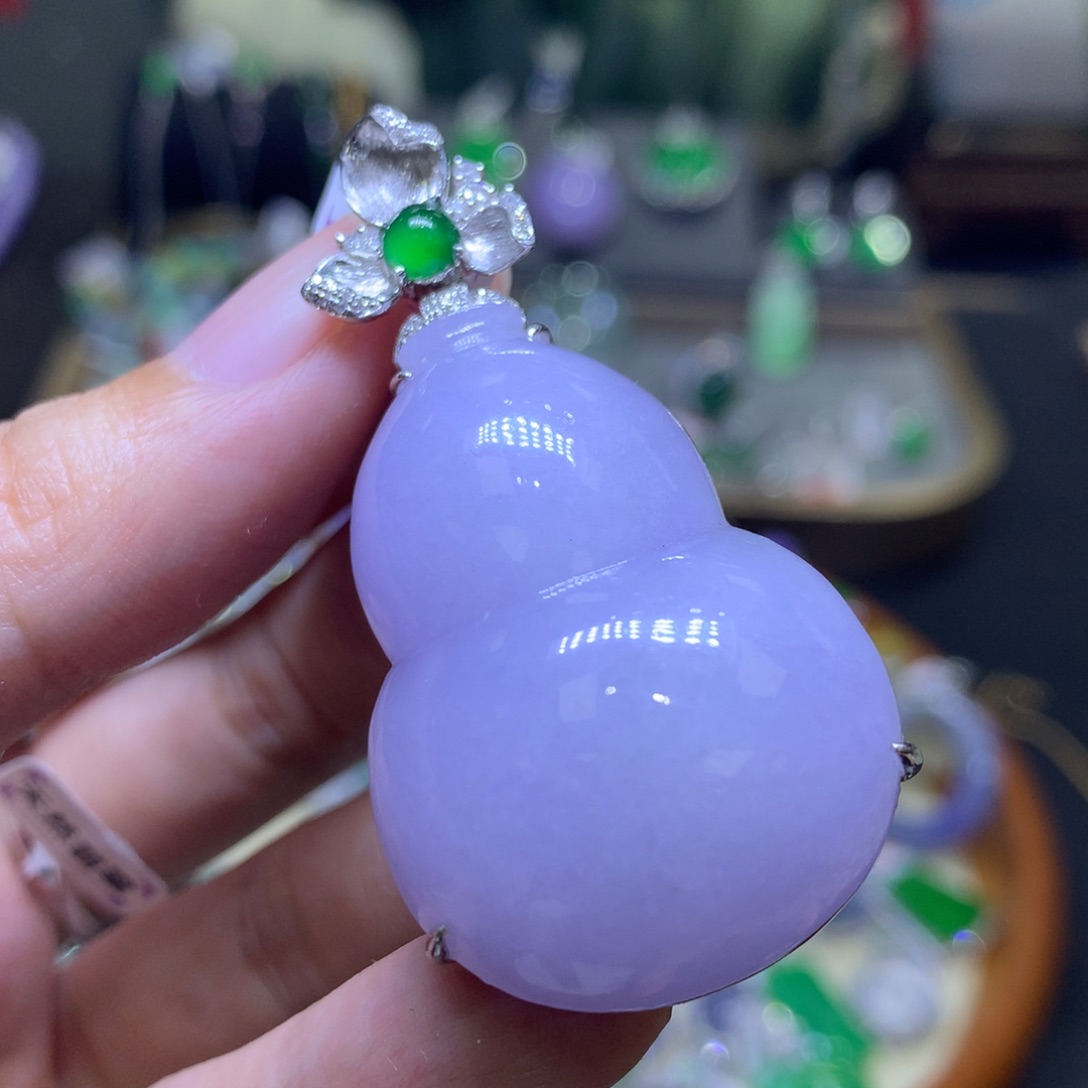 翡翠18K金镶嵌颈饰翡翠吊坠项链