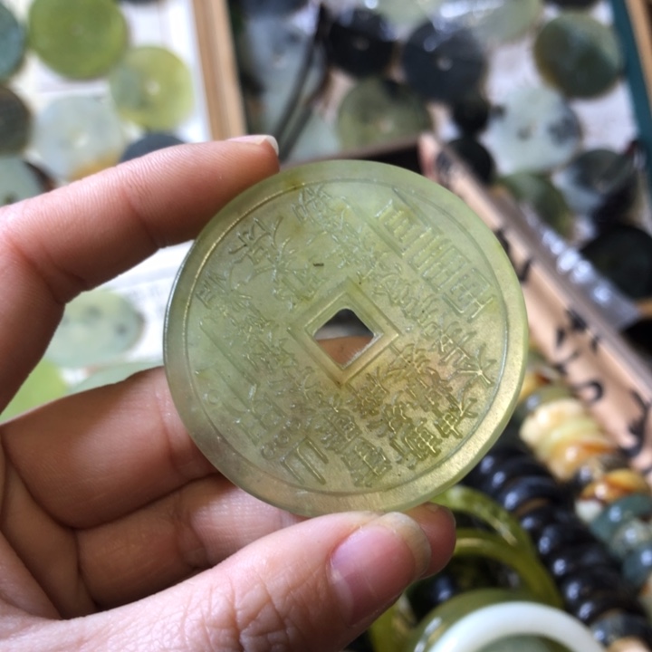 岫玉岫玉挂件未镶嵌