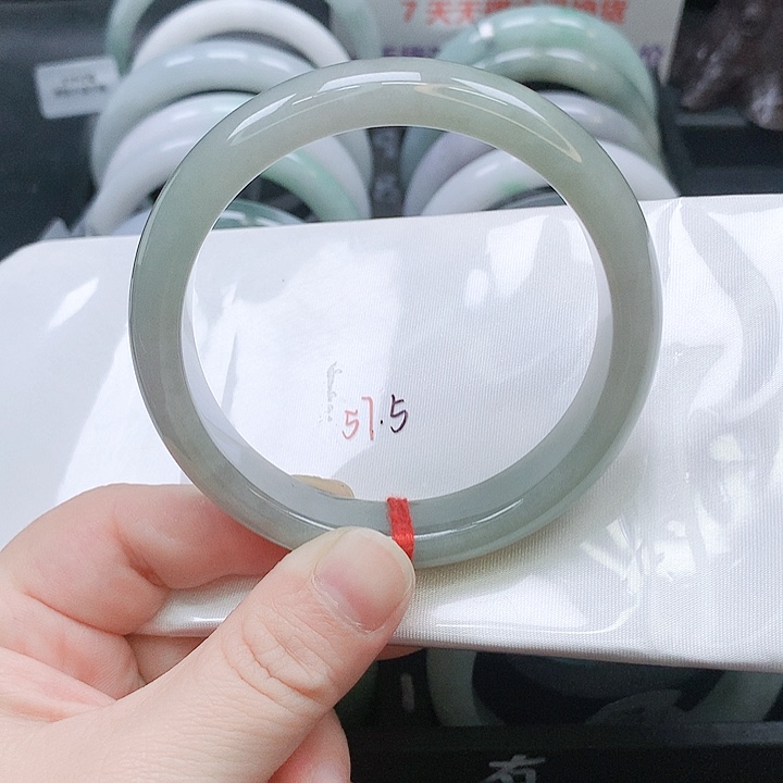 翡翠未镶嵌手镯61