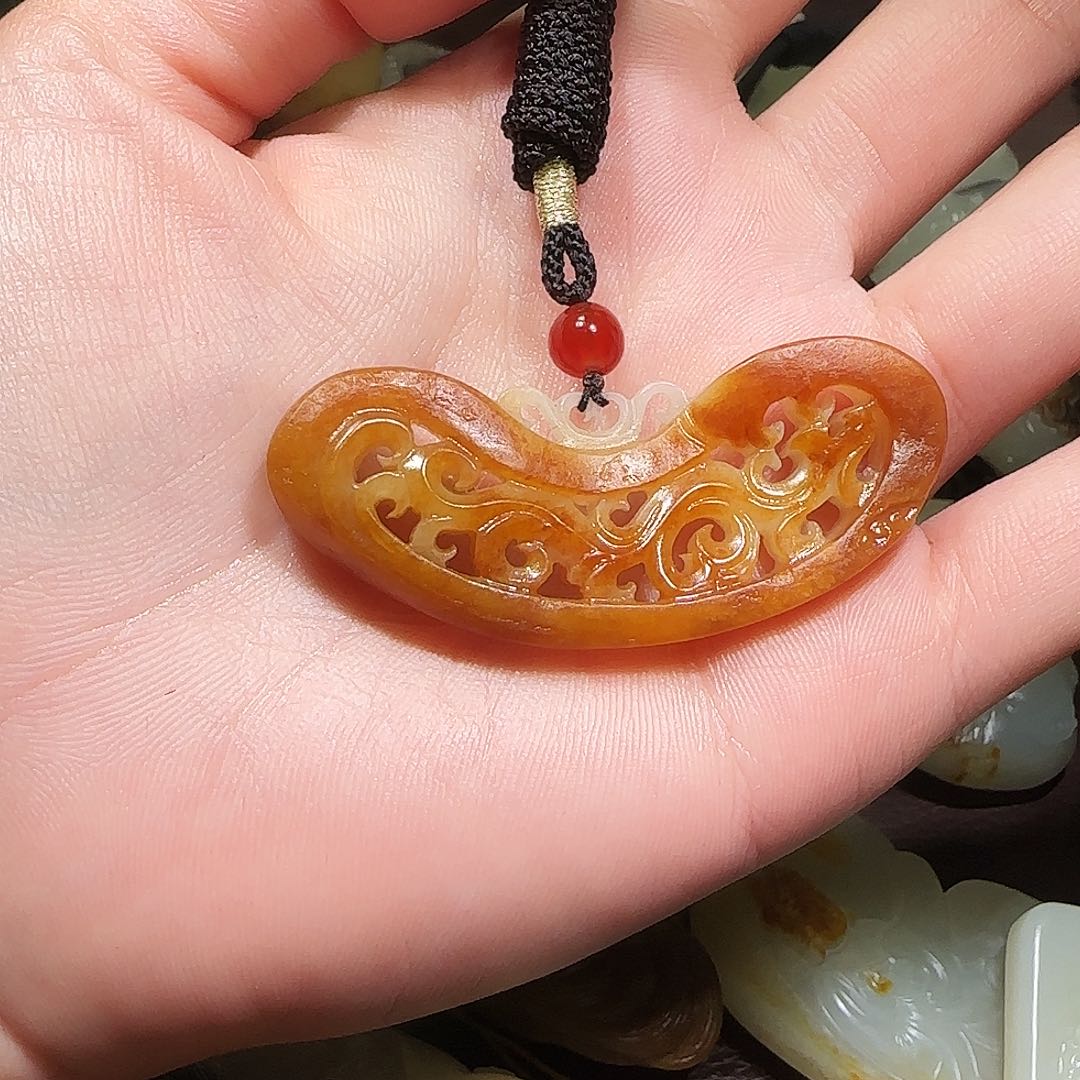 和田玉（糖玉）挂件未镶嵌