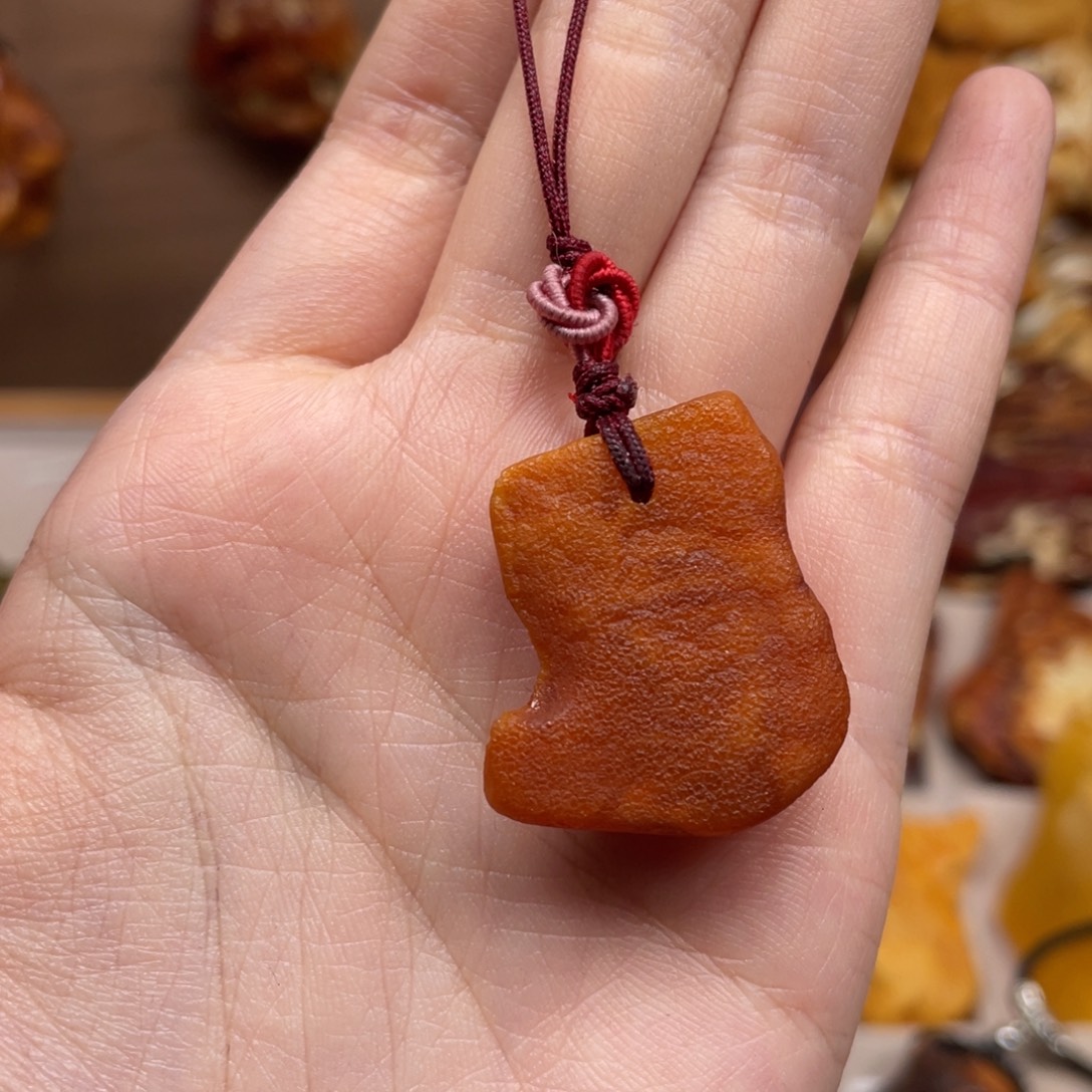 琥珀未镶嵌珠宝奇石