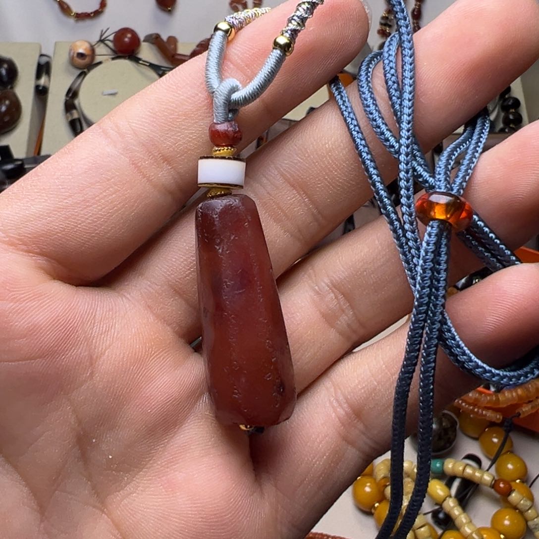 玛瑙/玉髓颈饰未镶嵌