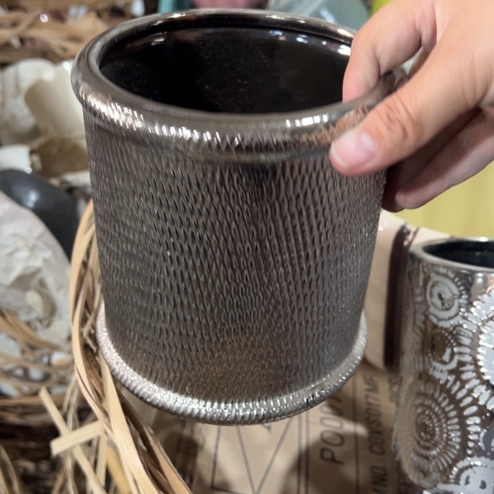 陶瓷花瓶摆件外贸出口微瑕捡漏高16口12公分