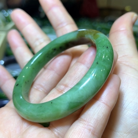 和田玉（碧玉）手镯未镶嵌