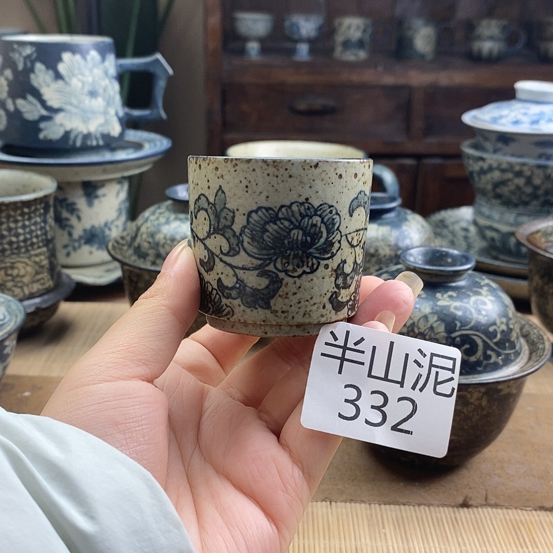 手工手绘青花陶瓷