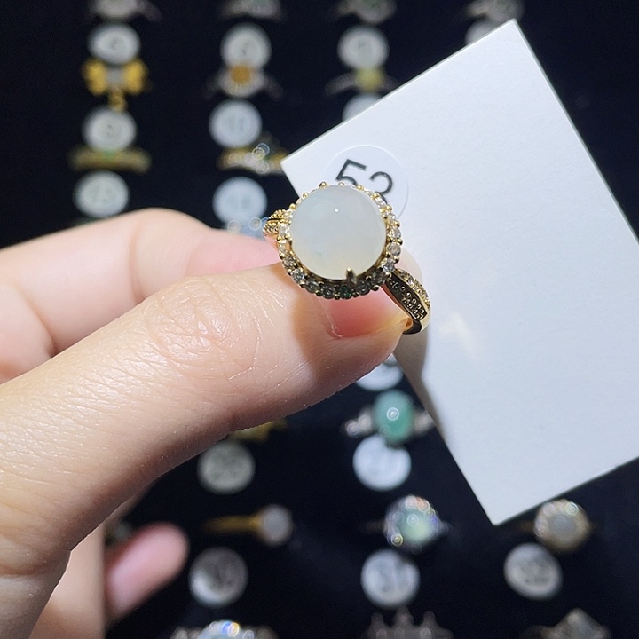 翡翠未镶嵌戒指戒指