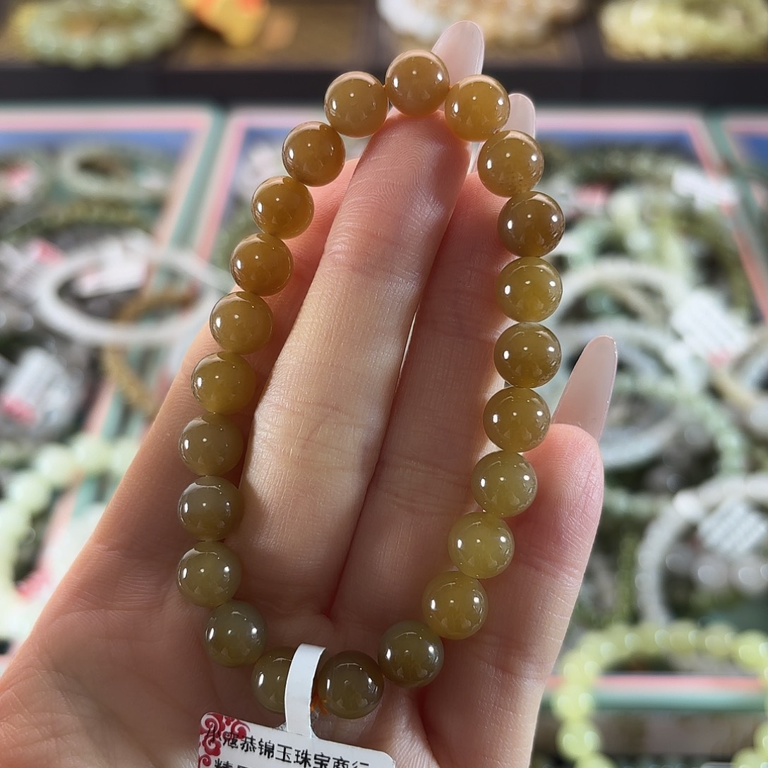 天***妈和田玉未镶嵌手链拍二发一。169